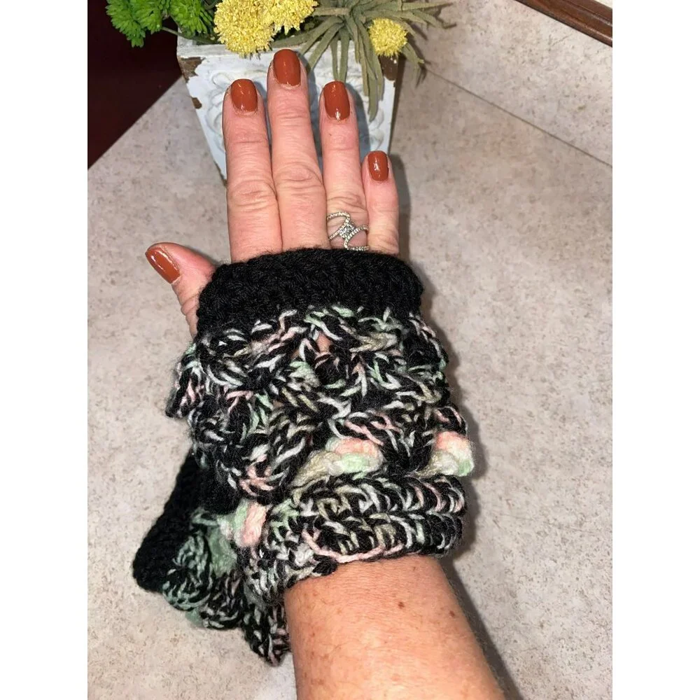 Handmade Hand Knit Black Multi 80’s Print Yarn Knit Hand Warmers Fingerless Glov